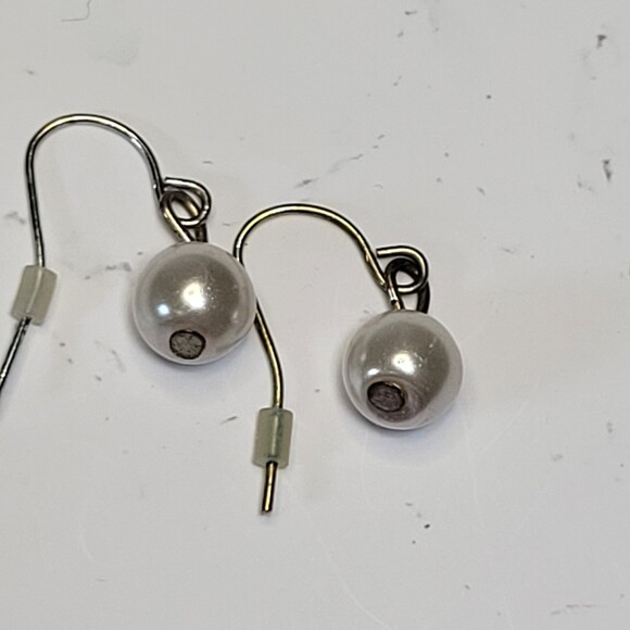 Pearl imitation round drop earrings - Picture 6 of 6